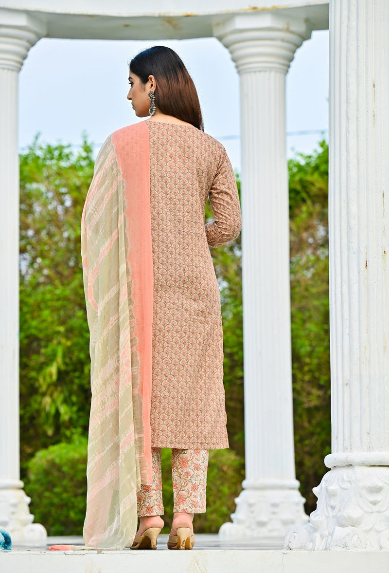 Buy Ishin Women's Silk Blend Grey Yoke Design A-Line Kurta Trouser Dupatta  Set Online – ISHIN FASHIONS
